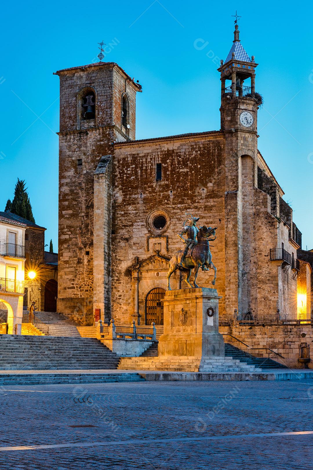 Praça Principal da Cidade de Trujillo na Espanha Com o Hipismo Imagens jpg