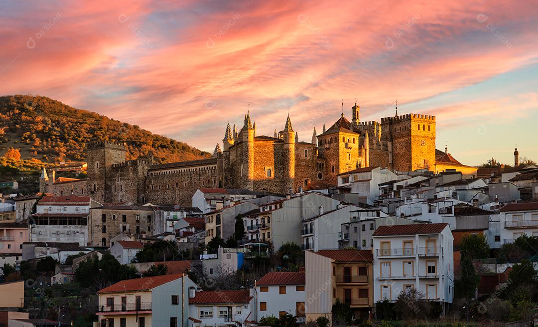 Mosteiro de Guadaloupe na Província de Cáceres, Extremadura Imagens jpg