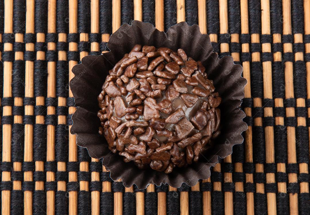 Brigadeiro Tradicional Chocolate Doce Brasileiro Chocolate Granulado Imagem JPG