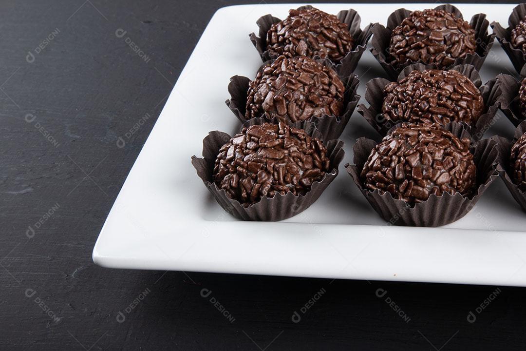 Brigadeiro Tradicional Chocolate Doce Brasileiro Chocolate Granulado Imagem JPG