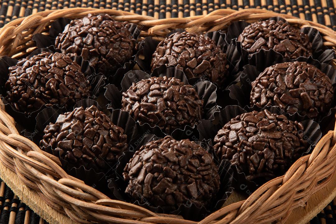Brigadeiro Doce Tradicional Brasileiro Doces Variados para Festa Imagem JPG
