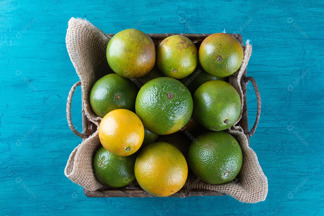 Fruta Laranja na Cesta Frutas Tropicais Imagem JPG