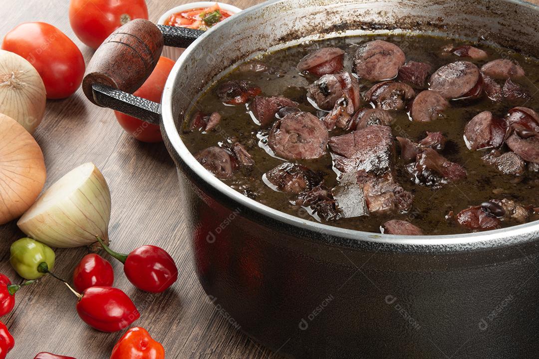 Feijoada Comida Tradicional Brasileira Vista do Topo Formato Imagem JPG