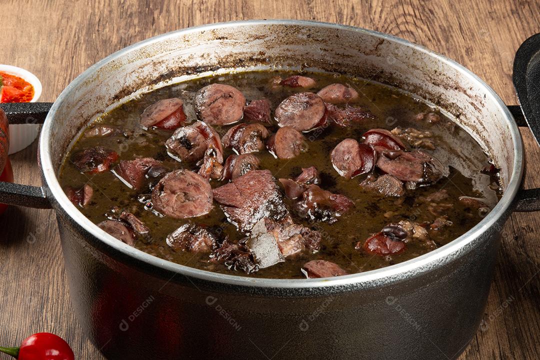 Feijoada Comida Tradicional Brasileira Vista do Topo Formato Imagem JPG