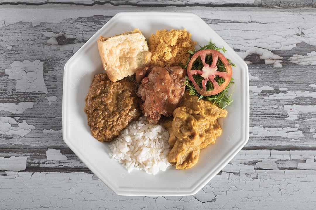 Caruru Tradicional Comida Afro Brasileira Típica da Bahia Imagem JPG