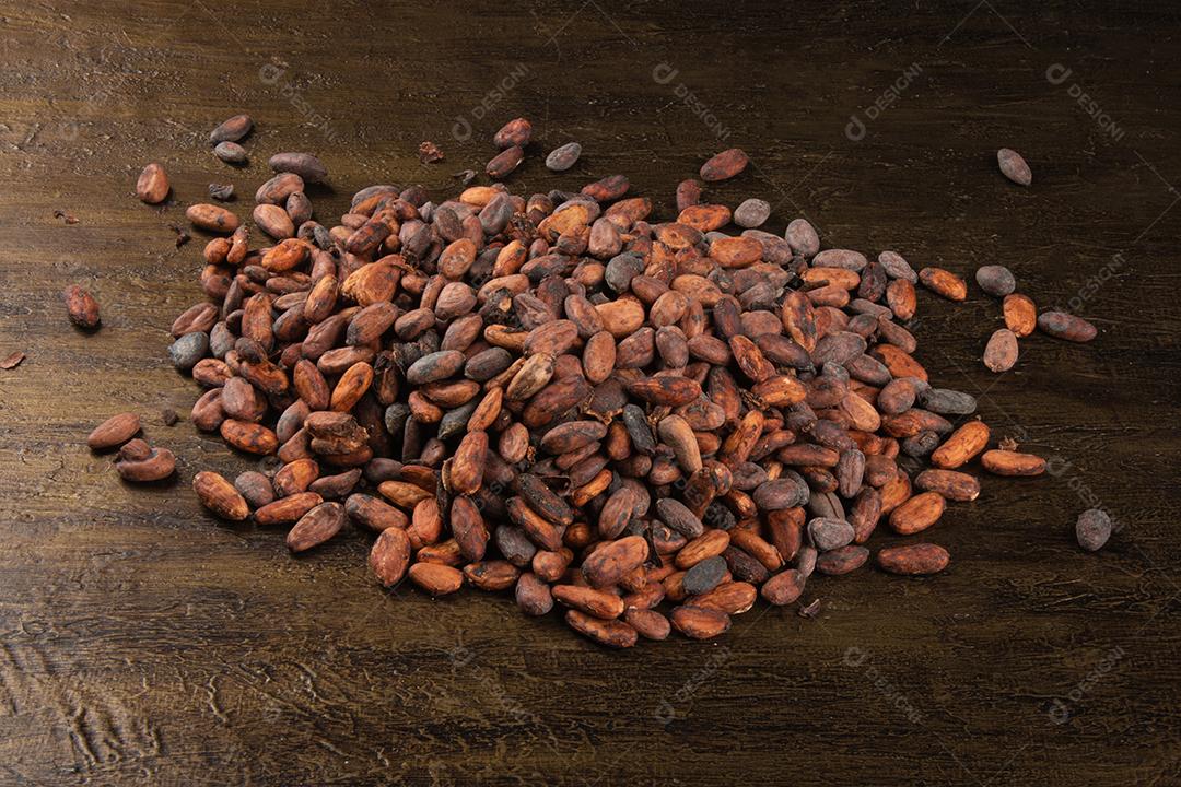 Grãos de Cacau Crus Aromáticos Empilhados Imagem JPG