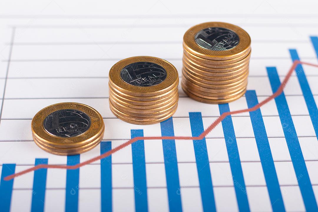 Notepad With Brazilian Real Coins Image JPG