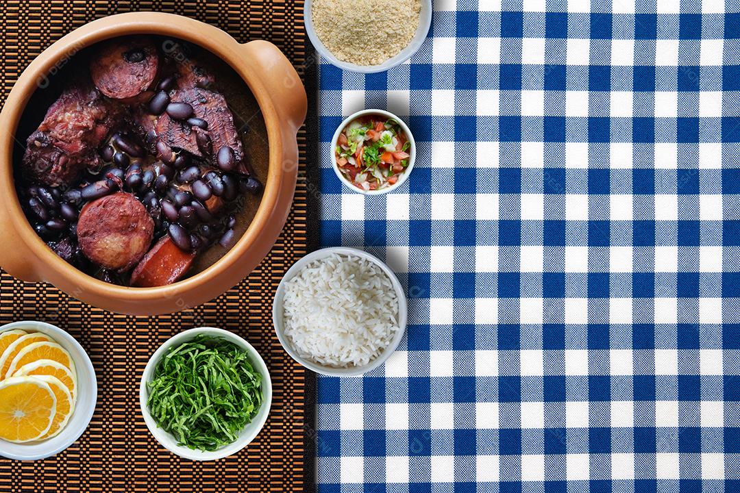 Feijoada Brasileira Vista do Topo Imagem JPG