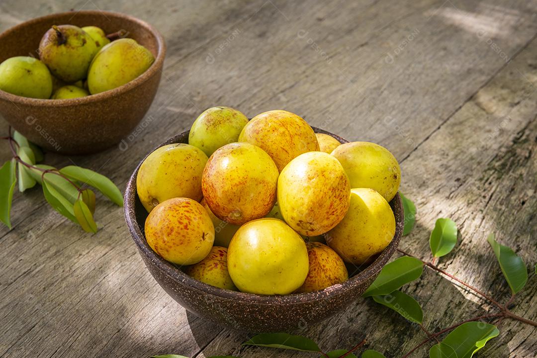 Mangabas Frutas Maduras Na Vasia Imagem JPG