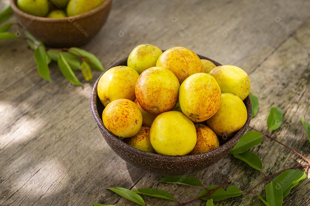 Mangabas Frutas Maduras Na Vasia Imagem JPG