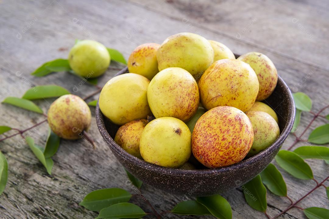 Mangabas Frutas Maduras Na Vasia Imagem JPG