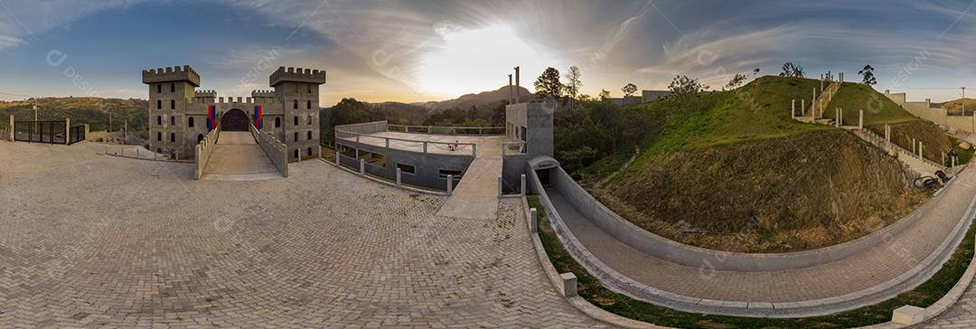 Fachada do castelo por do sol Imagem JPG