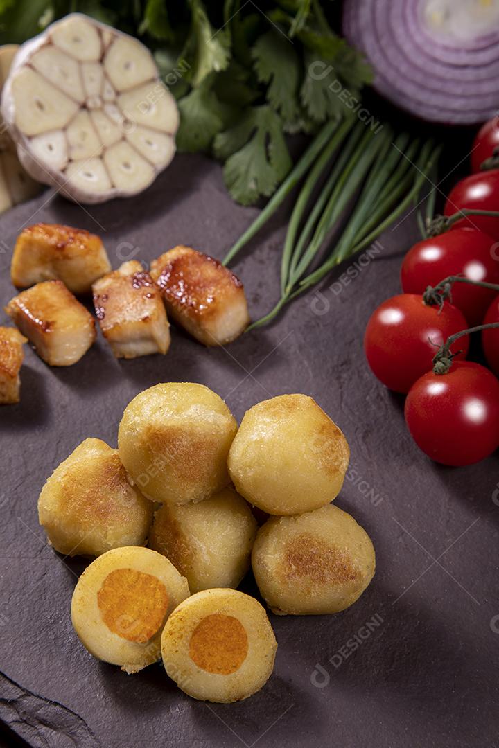 Comida nhoque calabresa e frango Imagem JPG