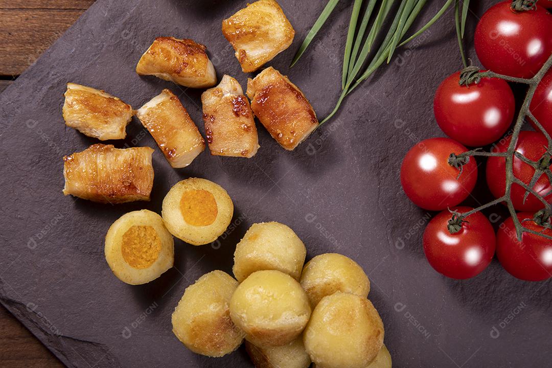 Comida nhoque calabresa e frango Imagem JPG