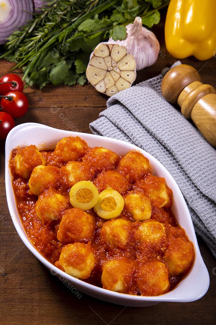 Comida nhoque calabresa e frango Imagem JPG