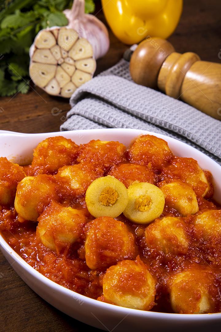 Comida nhoque calabresa e frango Imagem JPG