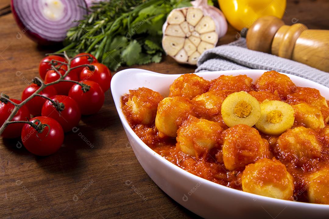 Comida nhoque calabresa e frango Imagem JPG