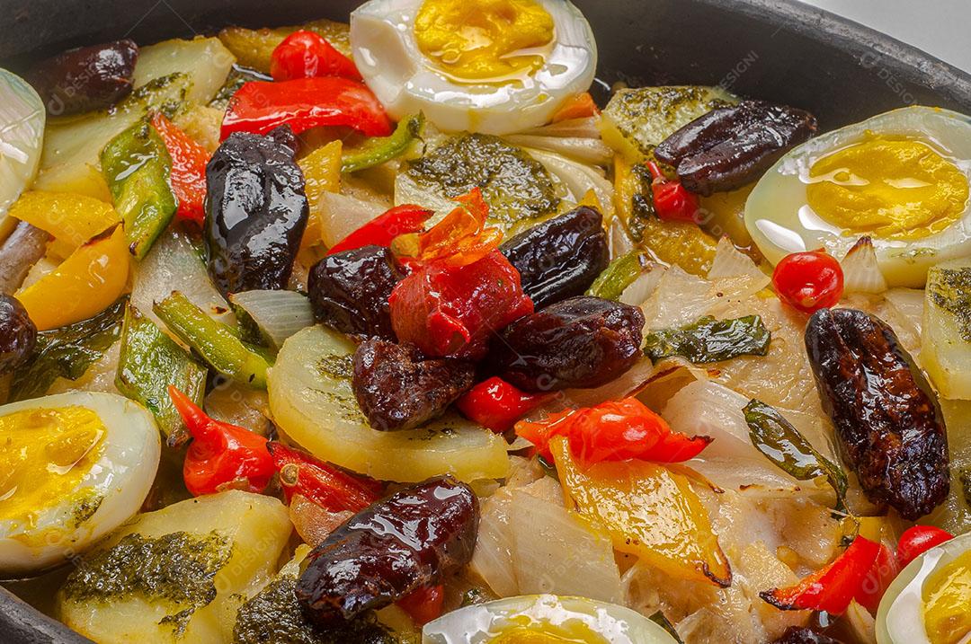 Bacalhau à Gomes de Sá Um dos Pratos Mais Famosos da Cozinha Portuguesa Imagem JPG