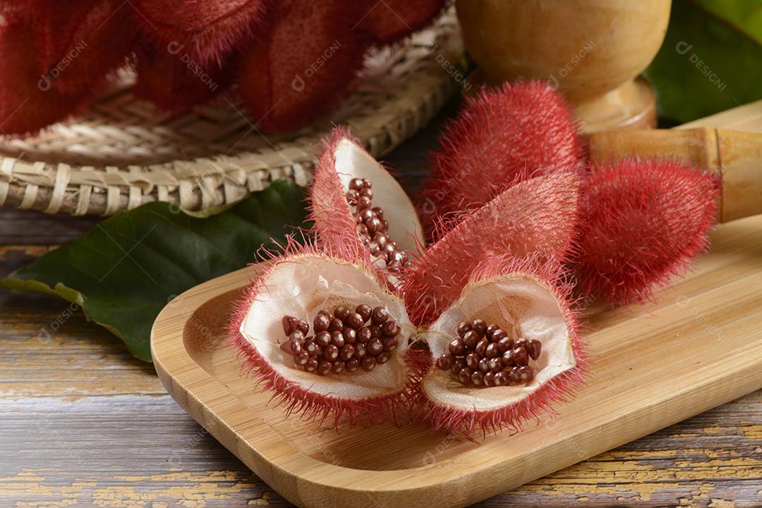 Urucum Suas Sementes São Utilizadas Como Corante Alimentar Natural Imagem JPG