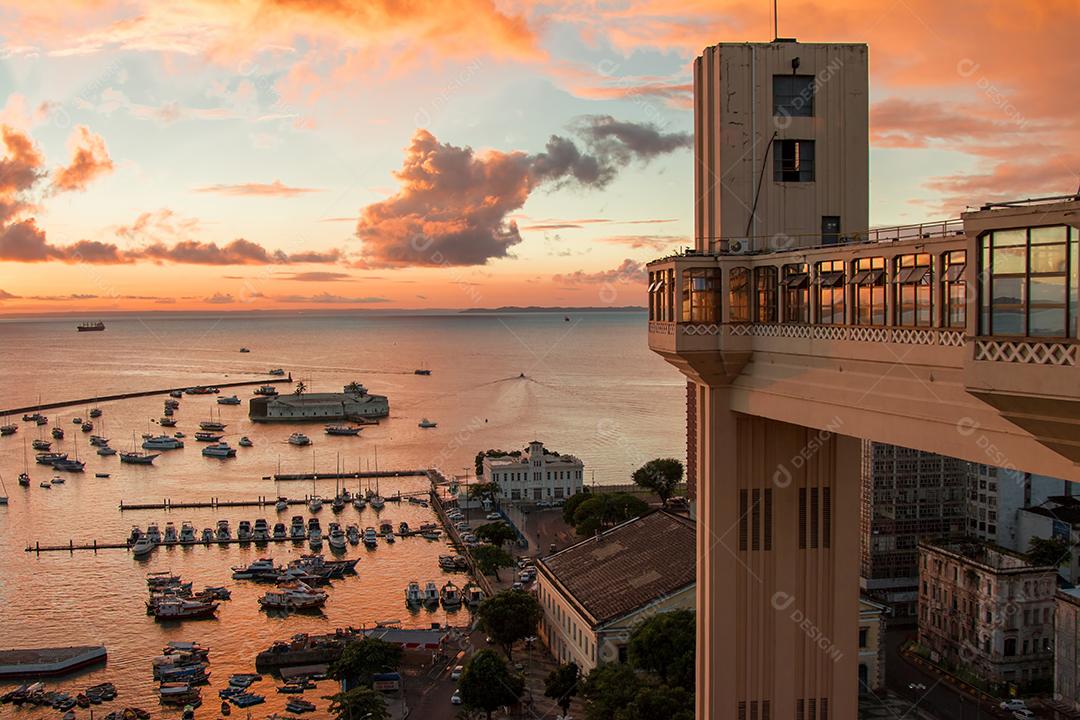 Vista do Elevador Lacerda Em Salvador Bahia Brasil Imagem JPG