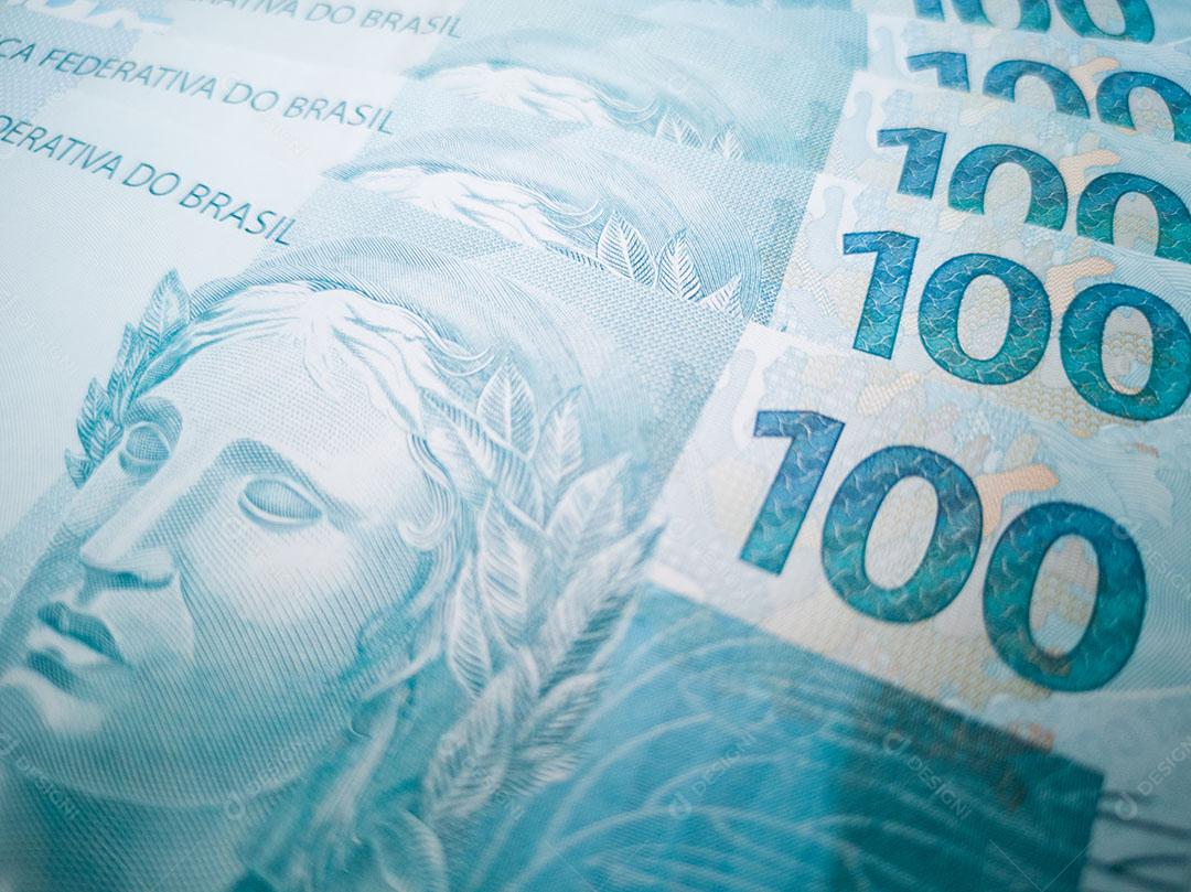 Notas de Dinheiro Brasileiro Nota de 100 Reais Conceito de Economia Imagem JPG
