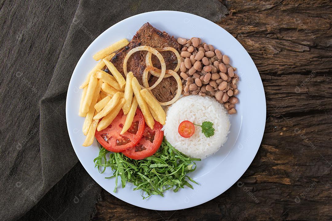 Prato de Comida Típica Brasileira Vista Superior Imagem JPG