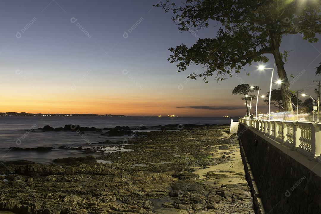 Pôr do Sol na Orla da Praia da Barra Em Salvador Bahia Brasil Imagem JPG