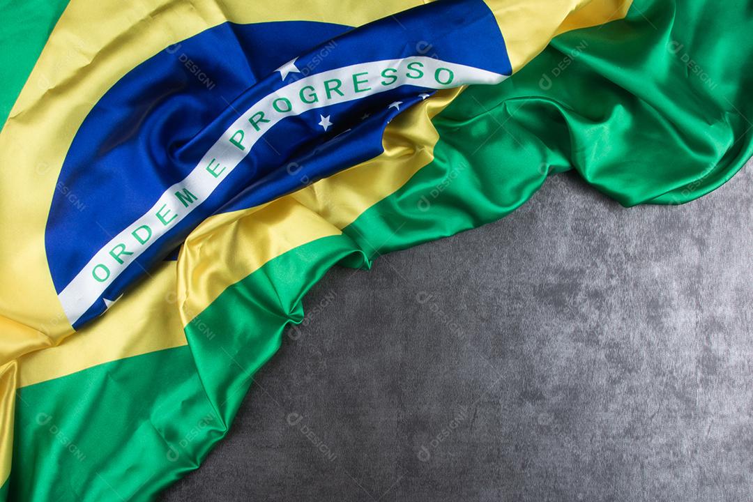 Bandeira Brasileira Em Fundo Cinza Imagem JPG