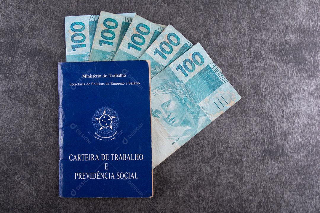 Cartão de Trabalho Brasileiro Com Notas Reais Imagem JPG