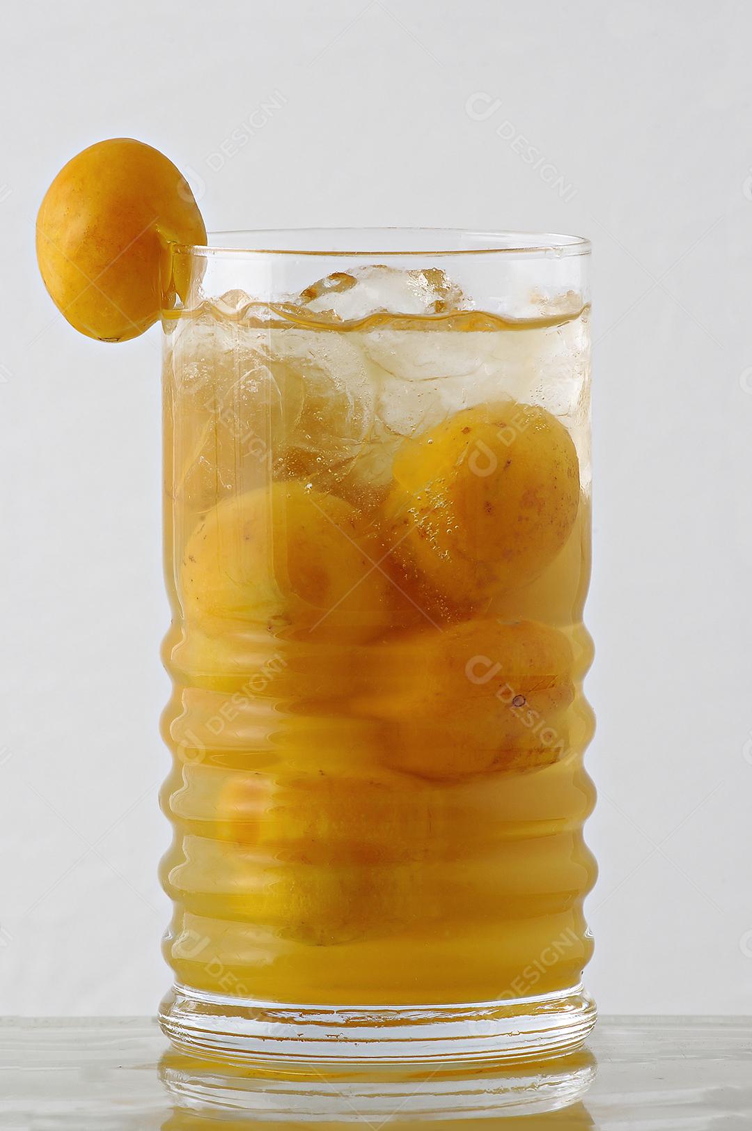 Caipirinha Bebida Feita Com Cachaça Cajá Gelo E Açúcar Imagem JPG