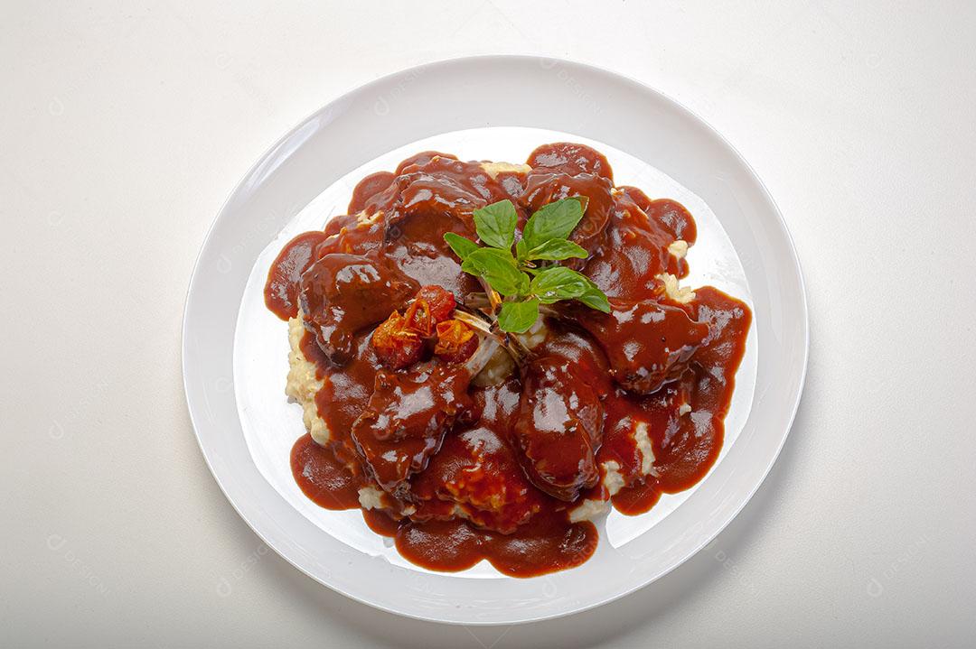 Costela Ao Molho Barbecue e Purê de Batata Imagem JPG