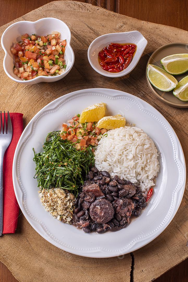 Feijoada Típica Com Arroz Couve Vinagrete Porco JPG