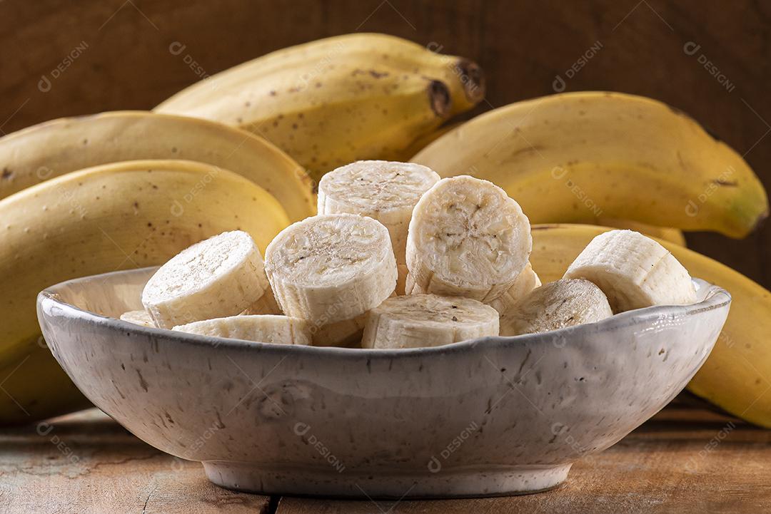 banana na tigela JPG