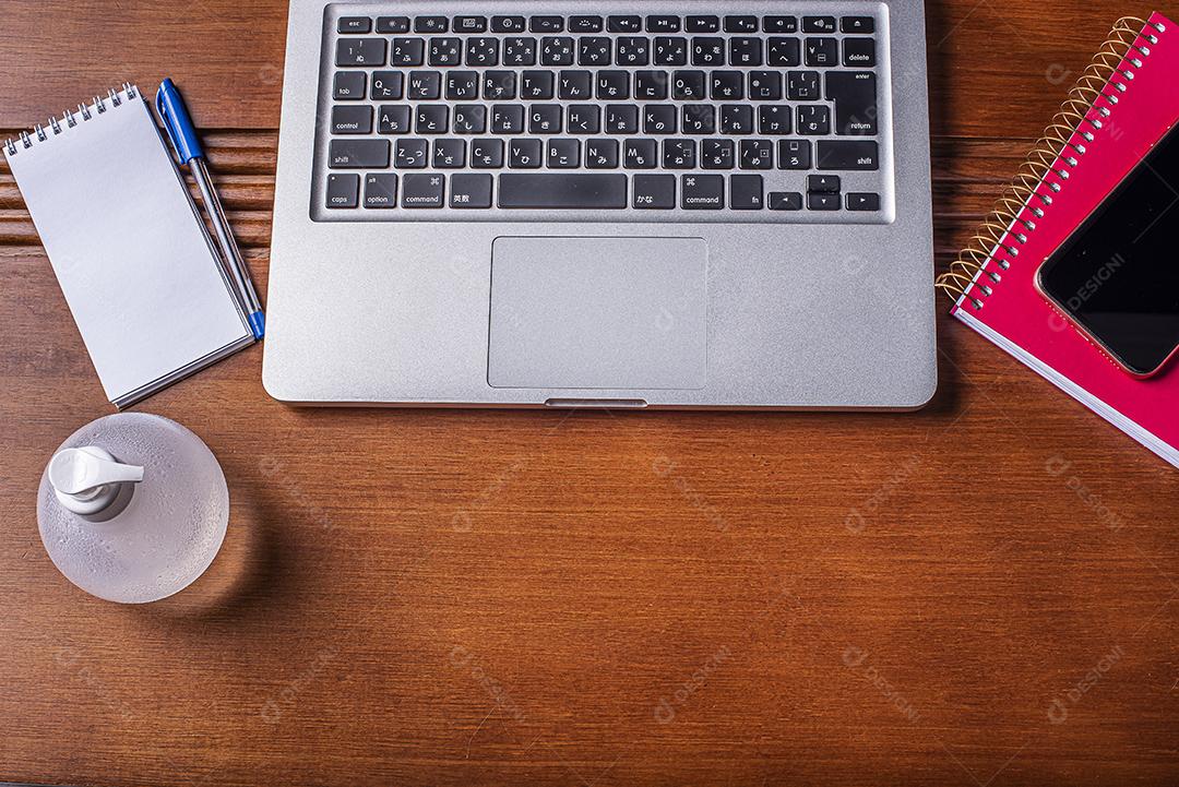 home office trabalho em casa JPG