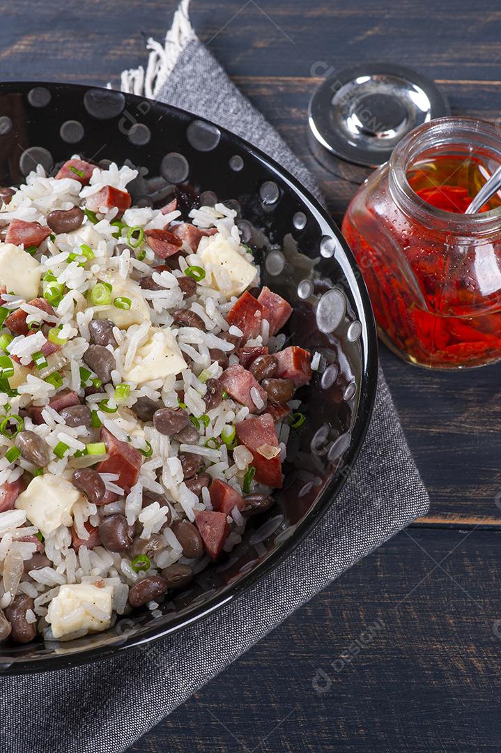 Comida brasileira chamada Baião de Dois. Muito comum no norte JPG