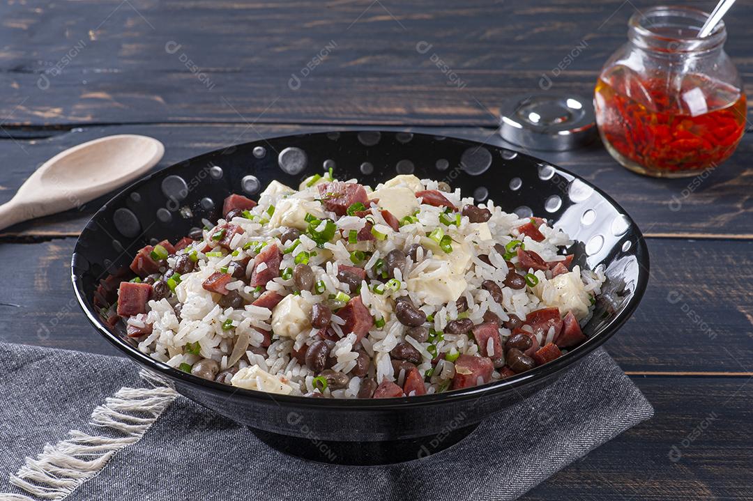 Comida brasileira chamada Baião de Dois. Muito comum no norte JPG