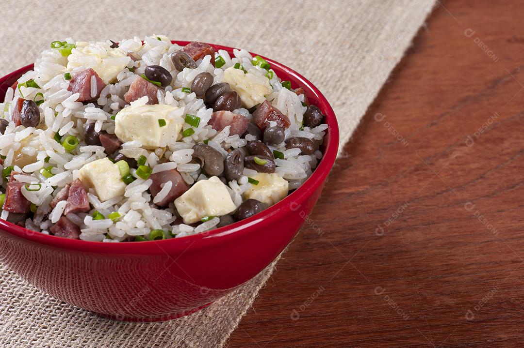 Comida brasileira chamada Baião de Dois. Muito comum no norte JPG