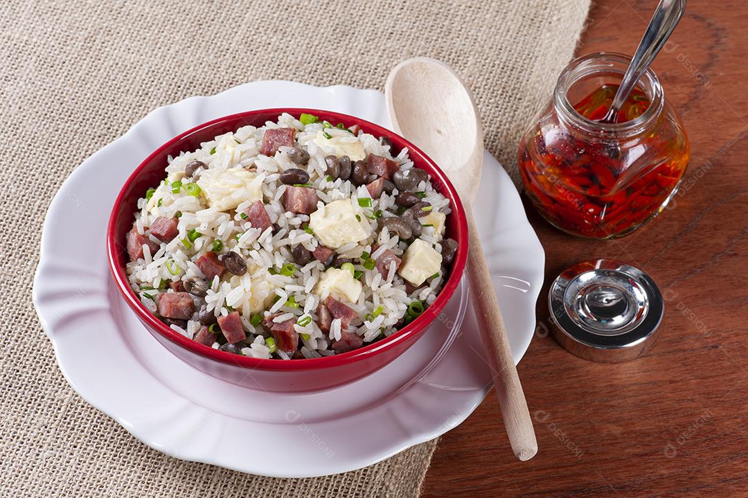 Comida brasileira chamada Baião de Dois. Muito comum no norte JPG