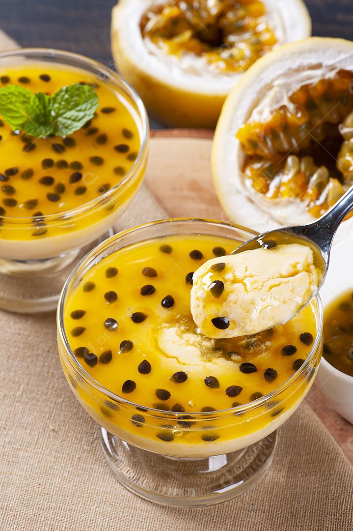 Mousse de maracujá JPG