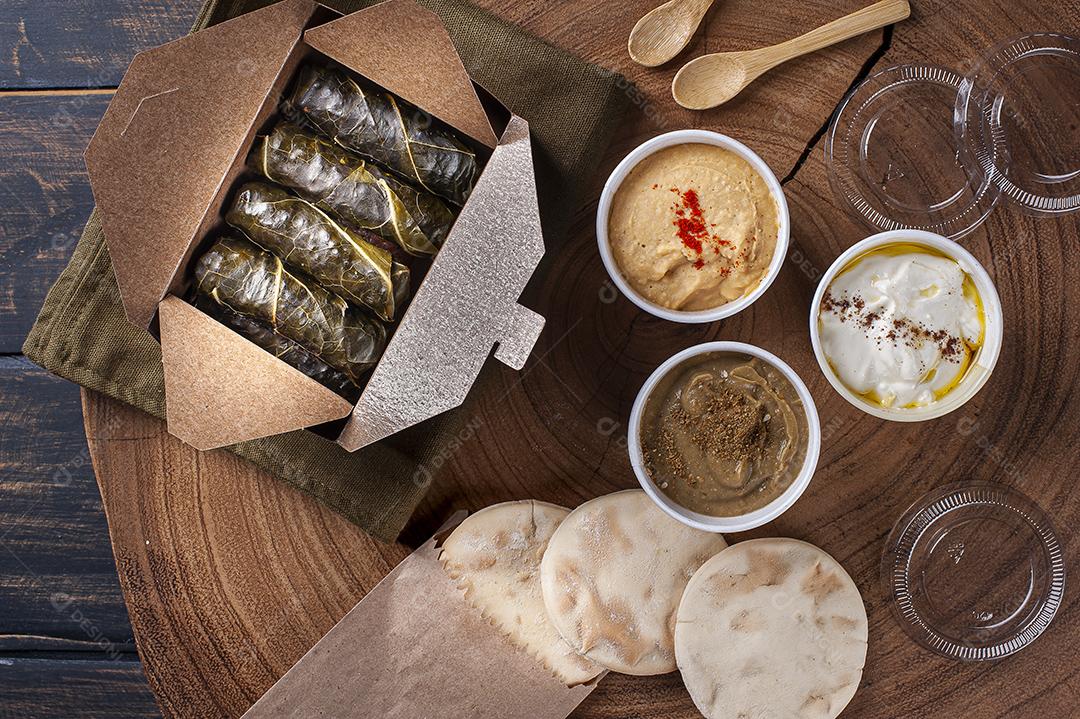 Dolma, Sarma ou Dolmades turcos. Mediterrâneo tradicional JPG
