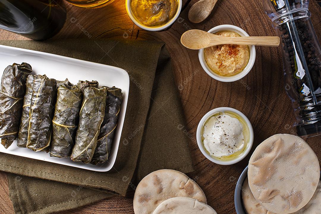 Dolma, Sarma ou Dolmades turcos. Mediterrâneo tradicional JPG