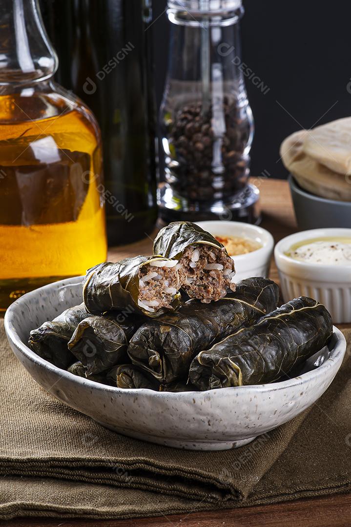 Dolma, Sarma ou Dolmades turcos. Mediterrâneo tradicional JPG