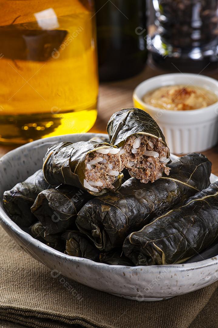 Dolma, Sarma ou Dolmades turcos. Mediterrâneo tradicional JPG