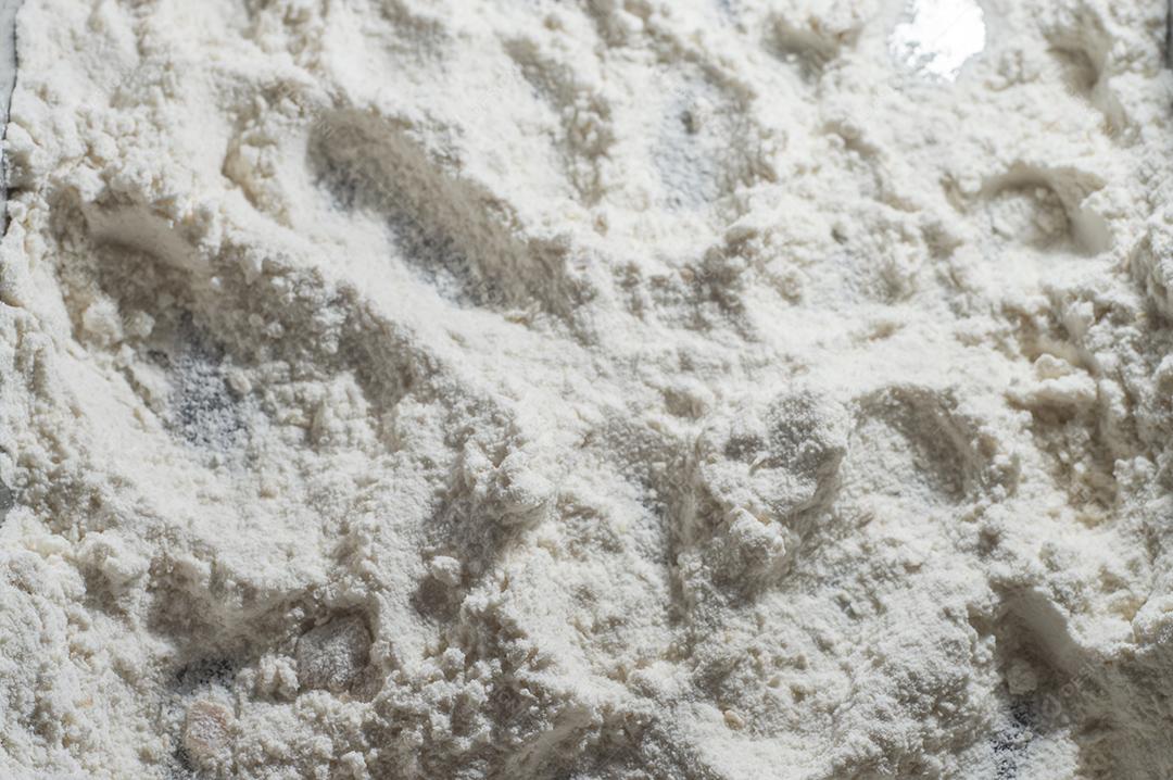 textura com farinha de trigo em uma bandeja de metal Imagem JPG