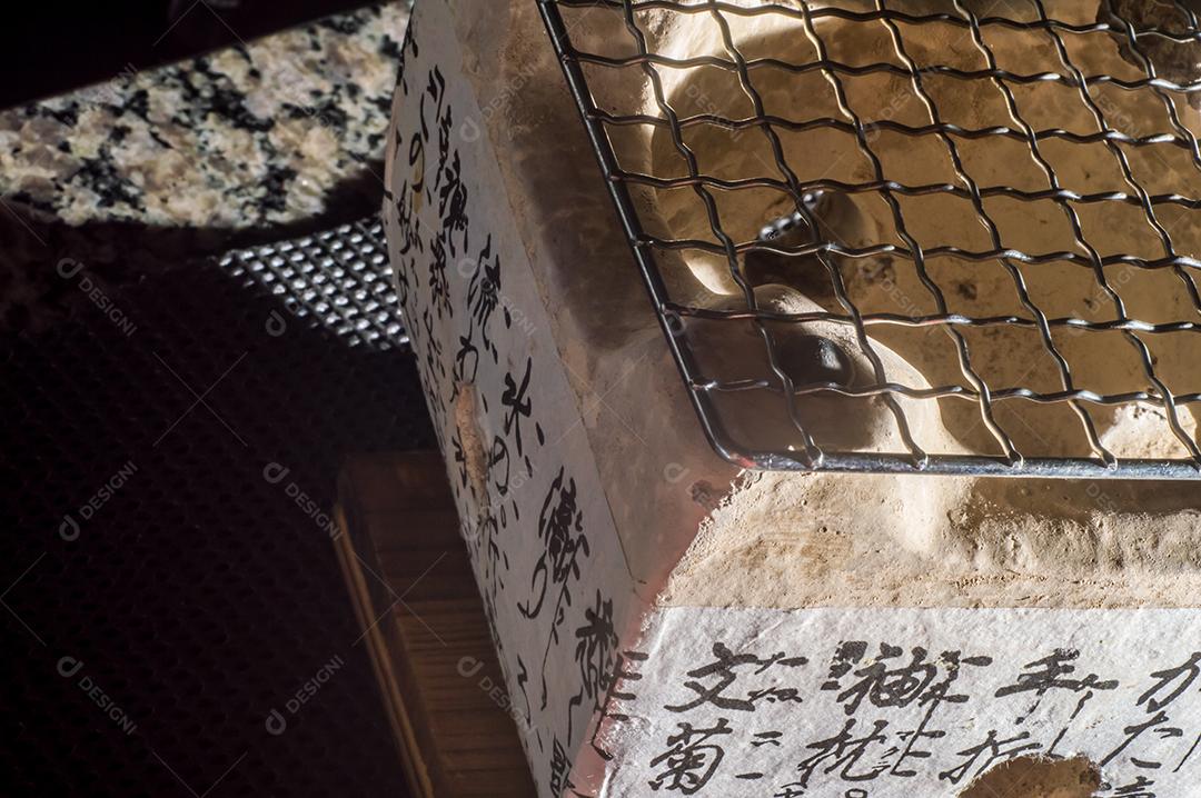 Grelha japonesa para mesa de churrasco