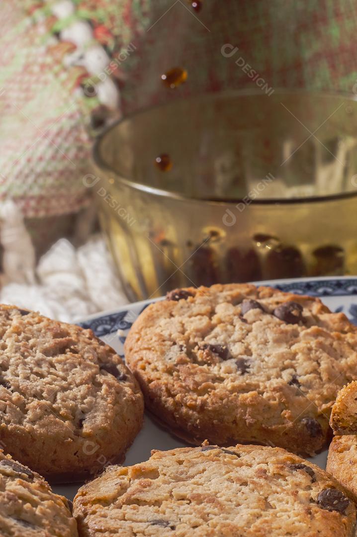 Biscoito sozinho com lascas de chocolate