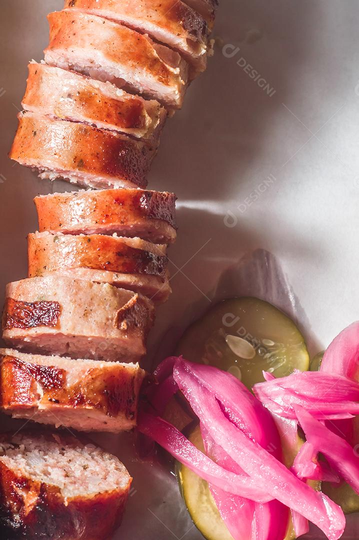 Bandeja de churrasco, peito, salsicha, barriga de porco, bolas de repolho e porco