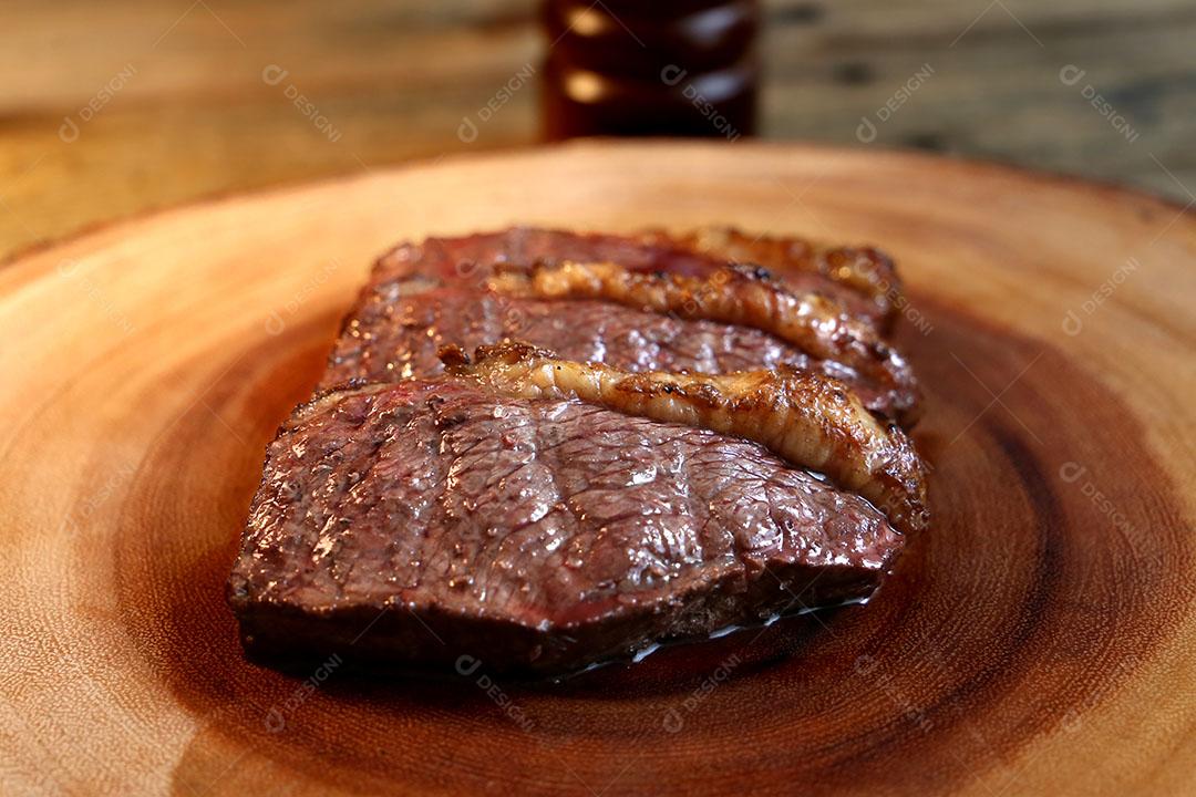 Foto Picanha Tradicional Carne Rara Brasileira para Churrasco Bife Grelhado Em Uma Bela