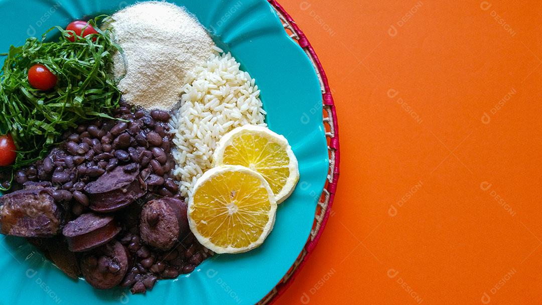 Prato de Feijoada de Comida Típica Brasileira Vista Superior Imagem JPG