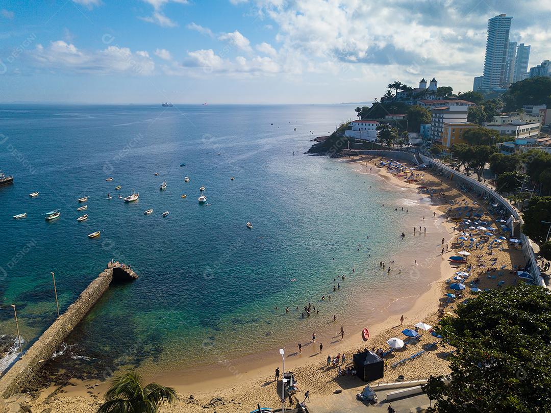 Foto Drone Vista Aérea da Praia do Porto da Barra Em Savaldor Bahia Brasil